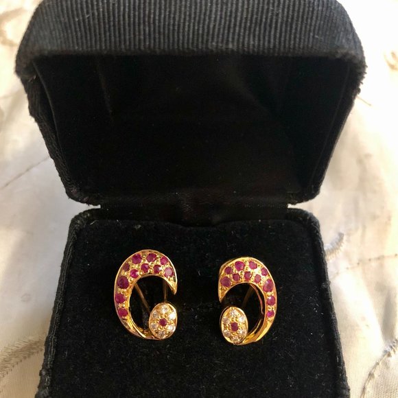 22K Yellow Gold Oval Ruby DiamondEarrings